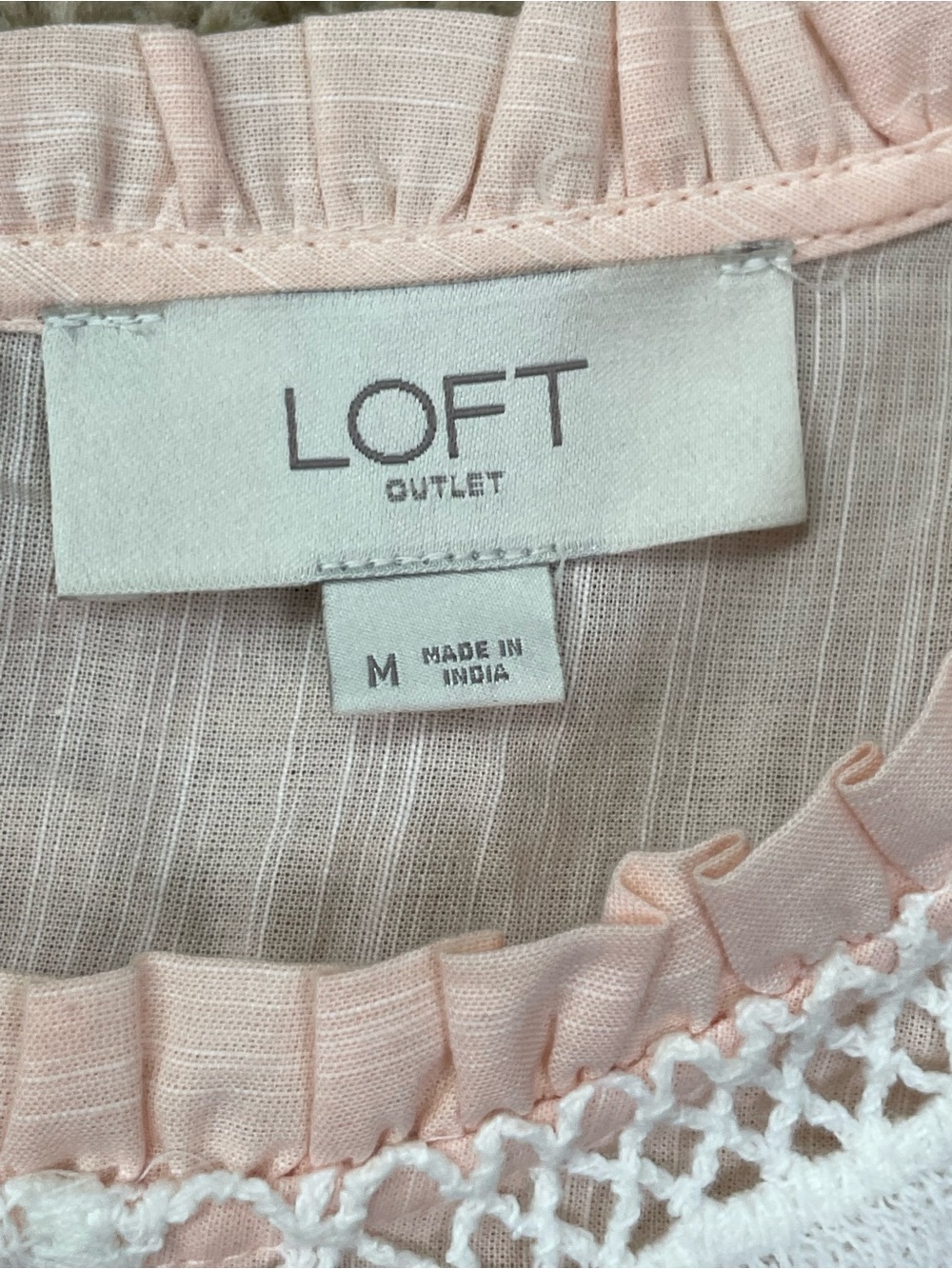 Loft Women’s Pale Pink Eyelet Yoke Peasant‎ Top - Picture 5 of 12